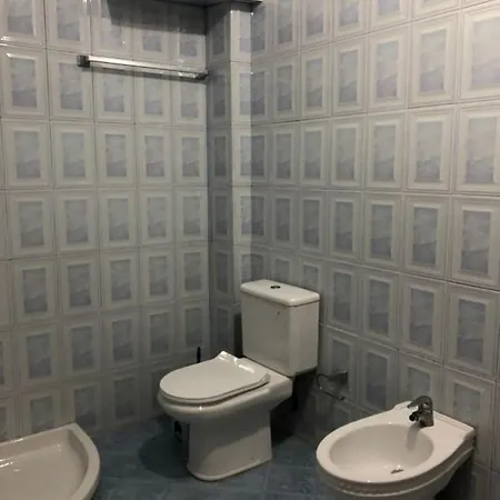 Kola Apartman *